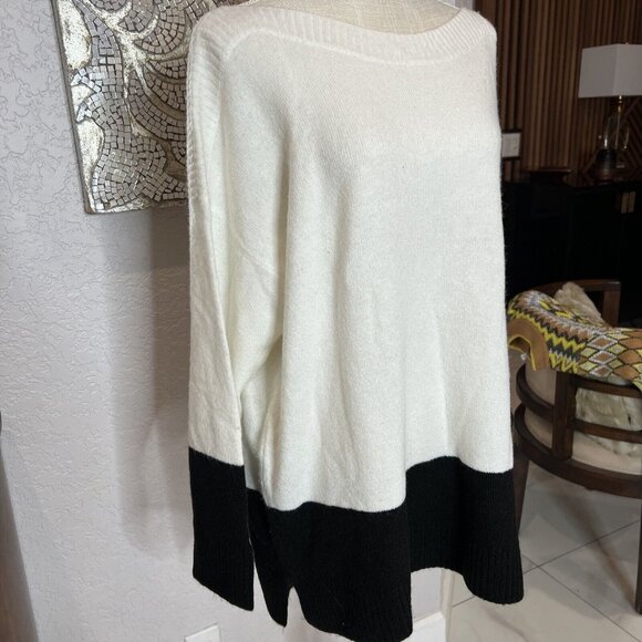 DKNY Womens XL Black & White Color Block Sweater NWT - Picture 4 of 7